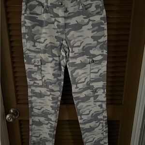 Venus brand Gray white Camouflage Cargo Pants that are stretchy